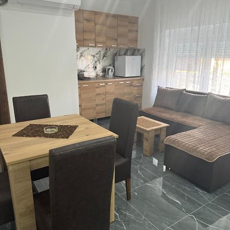 Sobe I Apartmani Casa Mia Pecinci Экстерьер фото