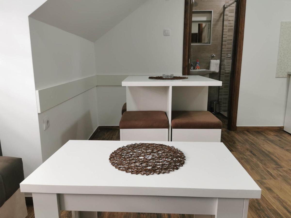 Sobe I Apartmani Casa Mia Pecinci Экстерьер фото