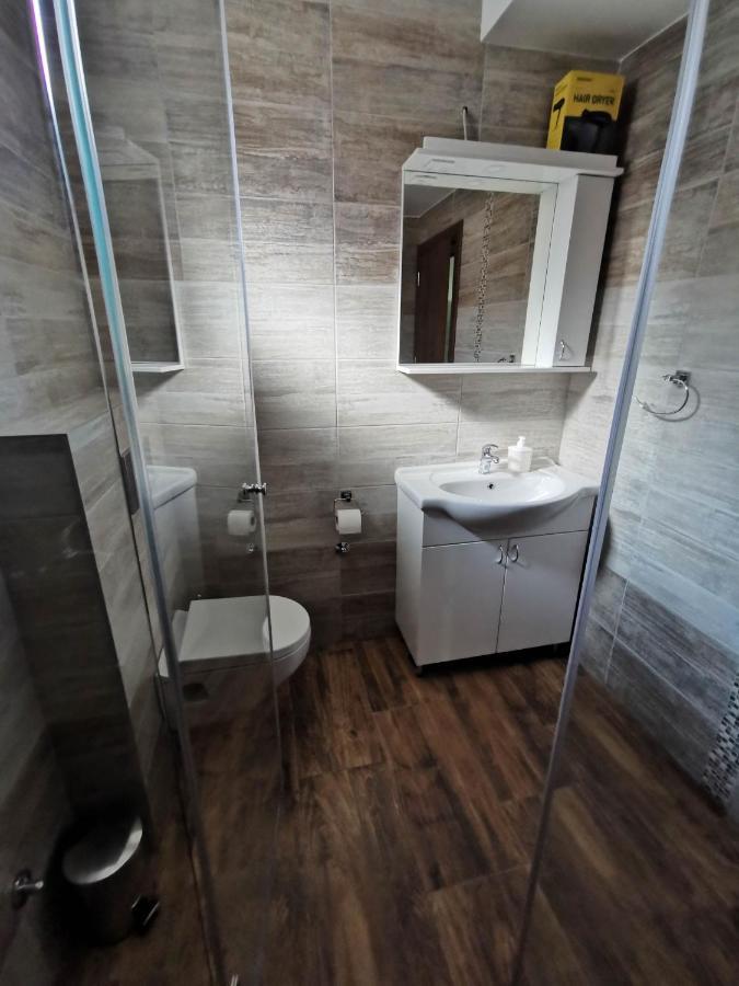 Sobe I Apartmani Casa Mia Pecinci Экстерьер фото