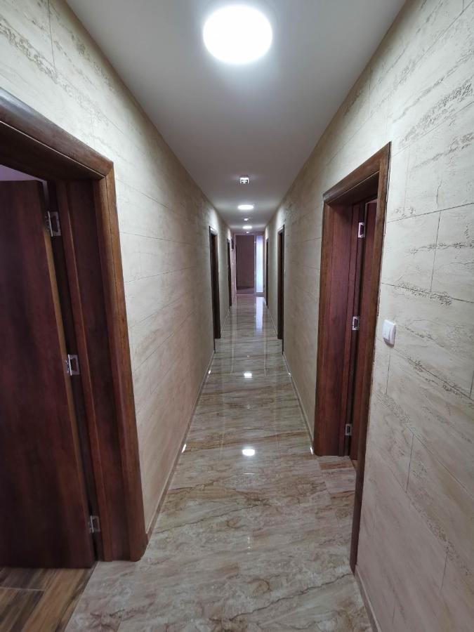 Sobe I Apartmani Casa Mia Pecinci Экстерьер фото
