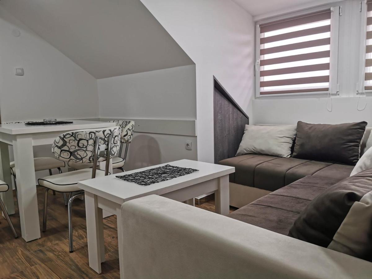 Sobe I Apartmani Casa Mia Pecinci Экстерьер фото