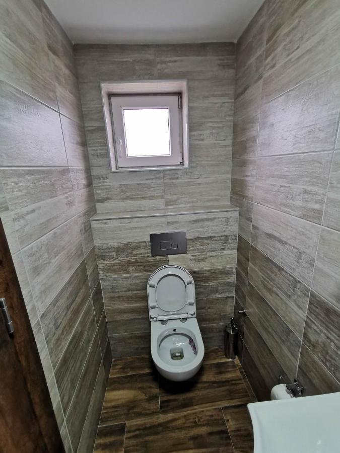 Sobe I Apartmani Casa Mia Pecinci Экстерьер фото