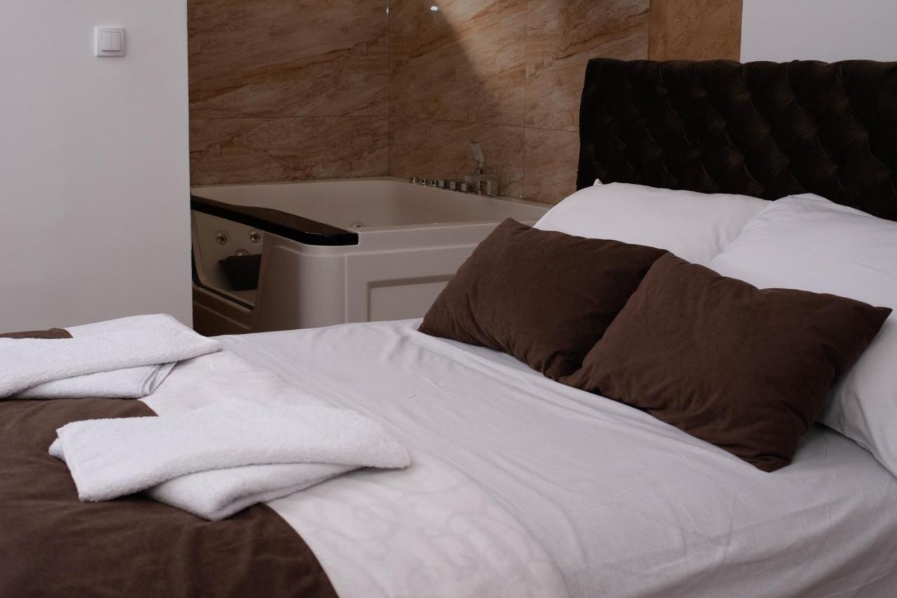 Sobe I Apartmani Casa Mia Pecinci Экстерьер фото